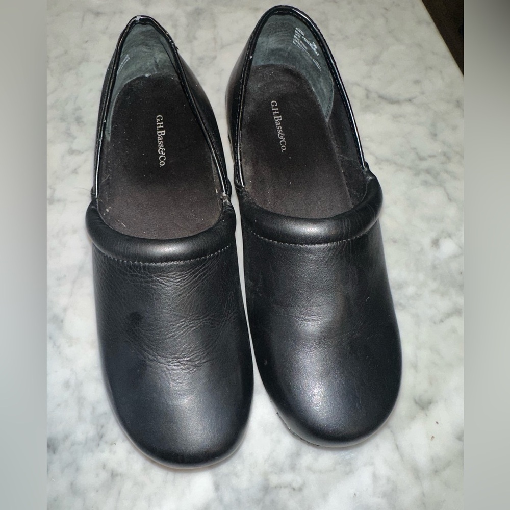 G.H. Bass & Co Black Leather Clogs Women’s Size 10 Comfort Slip-On Shoes